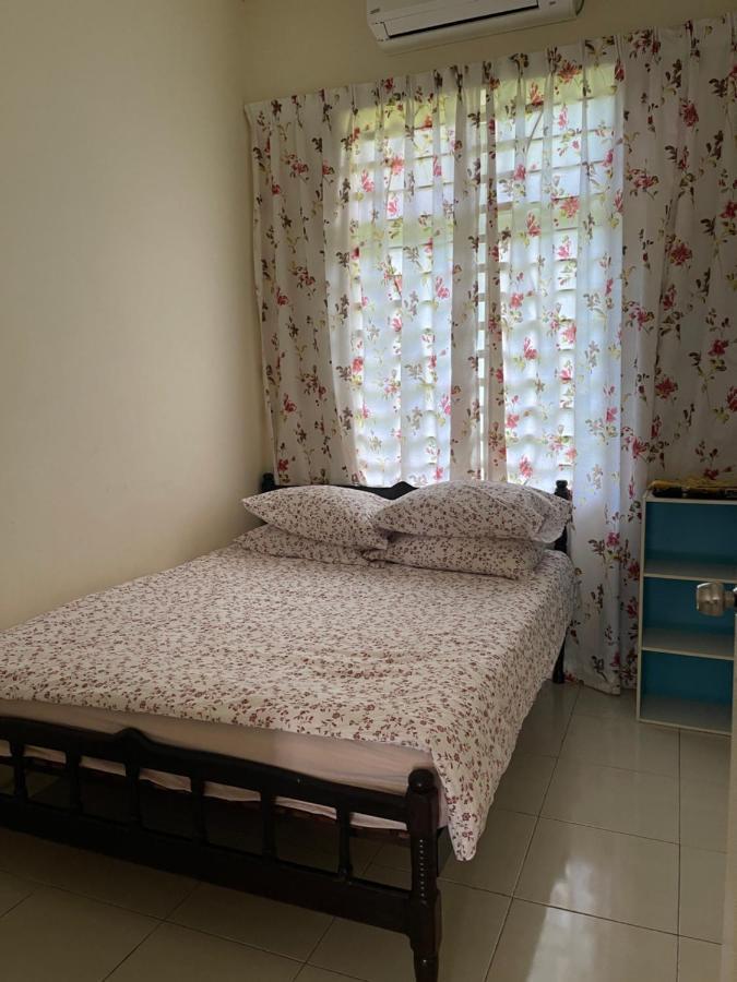 Magnolia 1 Homestay Kampung Kuala Besut Buitenkant foto